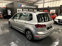 VOLKSWAGEN GOLF SV